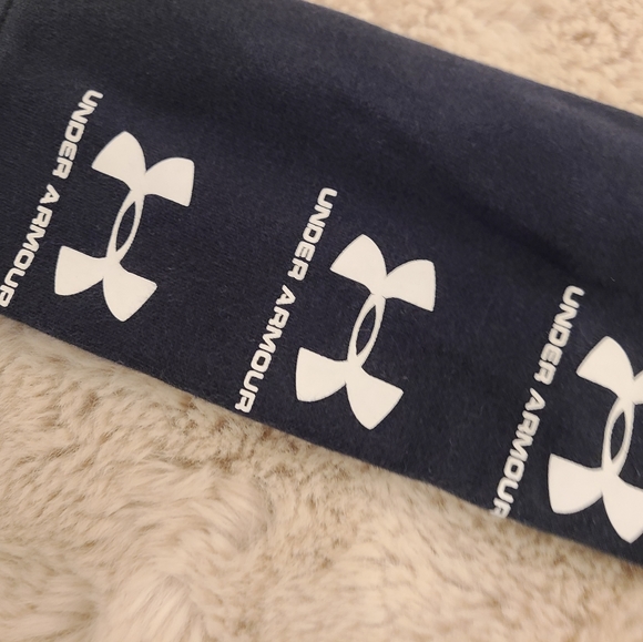 Under Armor Kids Hoodie - Picture 6 of 9